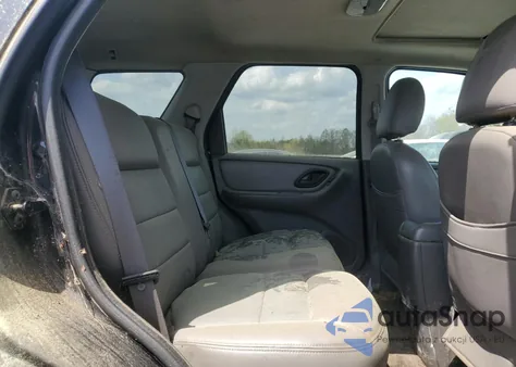 2006 Ford Escape Xlt z USA, uszkodzony, nr VIN 1FMCU93106KA12121